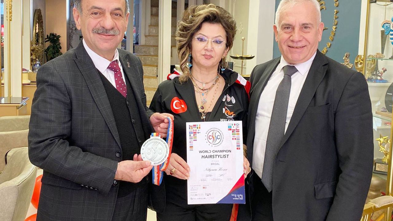 ACIPAYAMLI KADIN KUAFÖR  DÜNYA 2.’Sİ OLDU