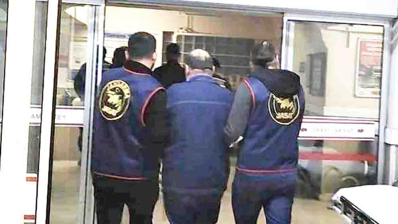 KURNAZLIK KURTARAMADI