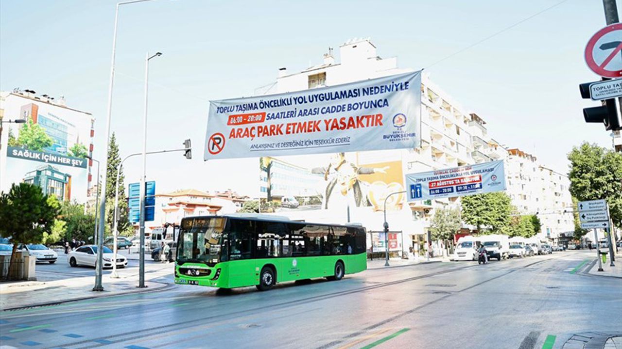 “OTOBÜS YOLU” UYGULAMASI 17 CADDEYE GENİŞLETİLİYOR