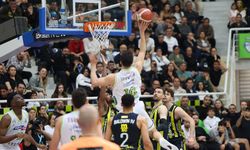 ERTELEME MAÇINDA TARİHİ ZAFER 79-63