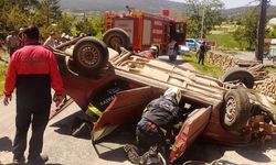 ODUN STERİNE ÇARPAN  OTOMOBİL TAKLA ATTI