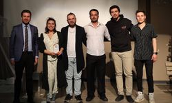 ÖDÜLLÜ TİYATRO OYUNU TAVAS’TA İZLEYİCİYLE BULUŞTU