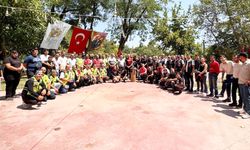 MOTOSİKLET TUTKUNLARI KESTANE DERESİ’NDE BULUŞTU