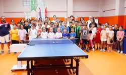 VALİ COŞKUN SPORCULARLA BULUŞTU