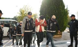 100 EHLİYETE EL KONDU