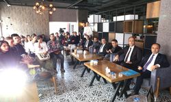 PAÜ BİLİM KAFE’DE DÖVME VE CİLT SAĞLIĞI ELE ALINDI