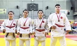 TÜRKİYE ŞAMPİYONASI BİLETİNİ KAPTILAR