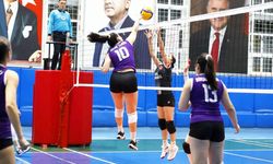 YURTLİG VOLEYBOL NEFES KESTİ
