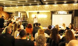 20. CADDE İZLEYİCİ İLE BULUŞTU