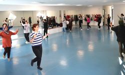 ZEYBEK BİLMEYEN KADIN KALMAYACAK