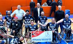 ‘ENGELSİZ YÜREKLER’ ZİRVEYE YÜRÜYOR