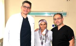 KANSER HASTASI KADINA YENİ YEMEK BORUSU YAPILDI