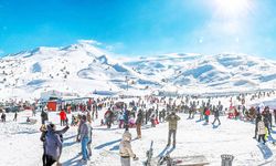 KAYAK MERKEZİ CENNETİ YAŞIYOR