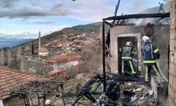 ALEVLERİN SARDIĞI EV KÜLE DÖNDÜ