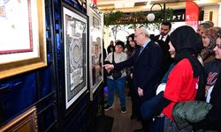 VALİ KÖŞGER, ESERLERE HAYRAN KALDI