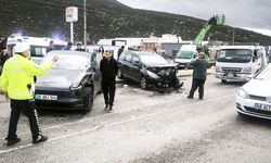 TAVAS’TA ZİNCİRLEME KAZA