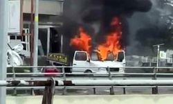 PARK HALİNDEKİ ARAÇ  ALEV ALEV YANDI