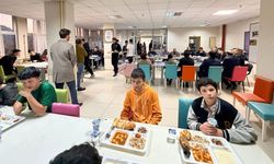 ÇAMELİ PROTOKOLÜ İFTARDA ÖĞRENCİLERLE BULUŞTU