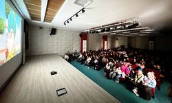 1200 ÇOCUK SİNEMA KEYFİ YAŞADI