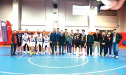 GENÇLER NEFES KESTİ