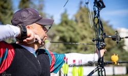 DENİZLİLİ PARA OKÇU ABDULLAH YORULMAZ TÜRKİYE ŞAMPİYONU