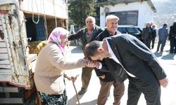 ÇAVUŞOĞLU ACIPAYAM’DA VATANDAŞLARLA BULUŞTU