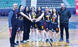 GENÇLER POTADA NEFES KESTİ