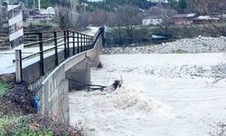 SARIKAVAK KÖPRÜSÜ YENİLENİYOR