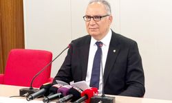 ARDIÇ, “SAĞLIK SİSTEMİNDEKİ SORUNLAR VE ÇÖZÜMLERİ” RAPORUNUN DETAYLARINI PAYLAŞTI