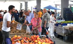 MEKRKEZEFENDİ'DE PAZAR YERLERİNDE ARİFE MESAİSİ