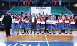 HAYIRSEVERLER ZİRVEDE