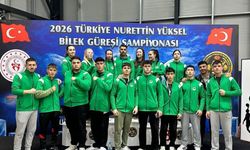 BİLEKLERİ BÜKÜLMEDİ