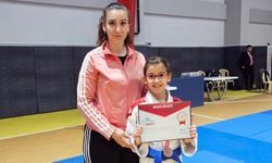 HABİBE TÜRKİYE ÜÇÜNCÜSÜ