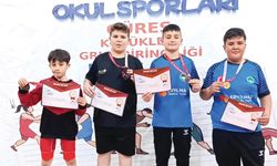 DENİZLİLİ GÜREŞÇİLER KÜRSÜDE