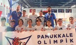 DENİZLİLİ KULAÇLAR TÜRKİYE FİNALİNDE