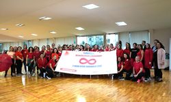 BÜYÜKŞEHİR’DEN OTİZM FARKINDALIĞI İÇİN ANLAMLI ETKİNLİK KADINLAR ZUMBA İLE FARKINDALIK YARATTI