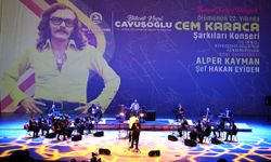 ANADOLU ROCK MÜZİĞİNİN EFSANE İSMİ ESERLERİYLE ANILDI CEM KARACA ANISINA KONSER