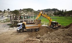 ELMALI YOLU, MODERN ÜST YAPIYA KAVUŞUYOR