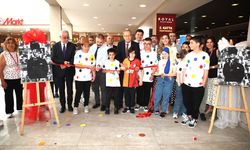 ÖZEL ÖĞRENCİLERDEN BÜYÜLEYEN SERGİ