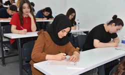 GENÇLER GELECEKLERİNE BELİRLEDİ