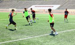 ŞAMPİYON GÜLAY KAYNAK GENÇLER