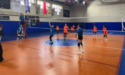 ÇAL’DA VOLEYBOL HEYECANI
