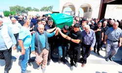 BABA İLE BEBEĞİ YAN YANA GÖMÜLDÜ