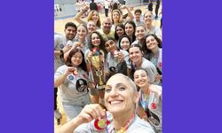 İŞİTME ENGELLİLER GÖZ KAMAŞTIRDI