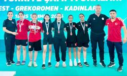 MİNİK PEHLİVANLAR FIRTINA GİBİ ESTİ