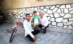 BÜYÜKŞEHİR’DEN BİSİKLET HEDİYESİ