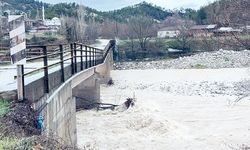SARIKAVAK KÖPRÜSÜ DSİ HAREKETE GEÇTİ