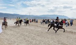 AT SEVDALILARI BAKLAN’DA BULUŞTU