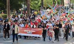 MERKEZEFENDİ KENT TİYATROSU PERDELERİNİ AÇIYOR