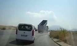 TIRIN AÇIK UNUTULAN DORSESİ EDS LEVHASINI SÖKTÜ